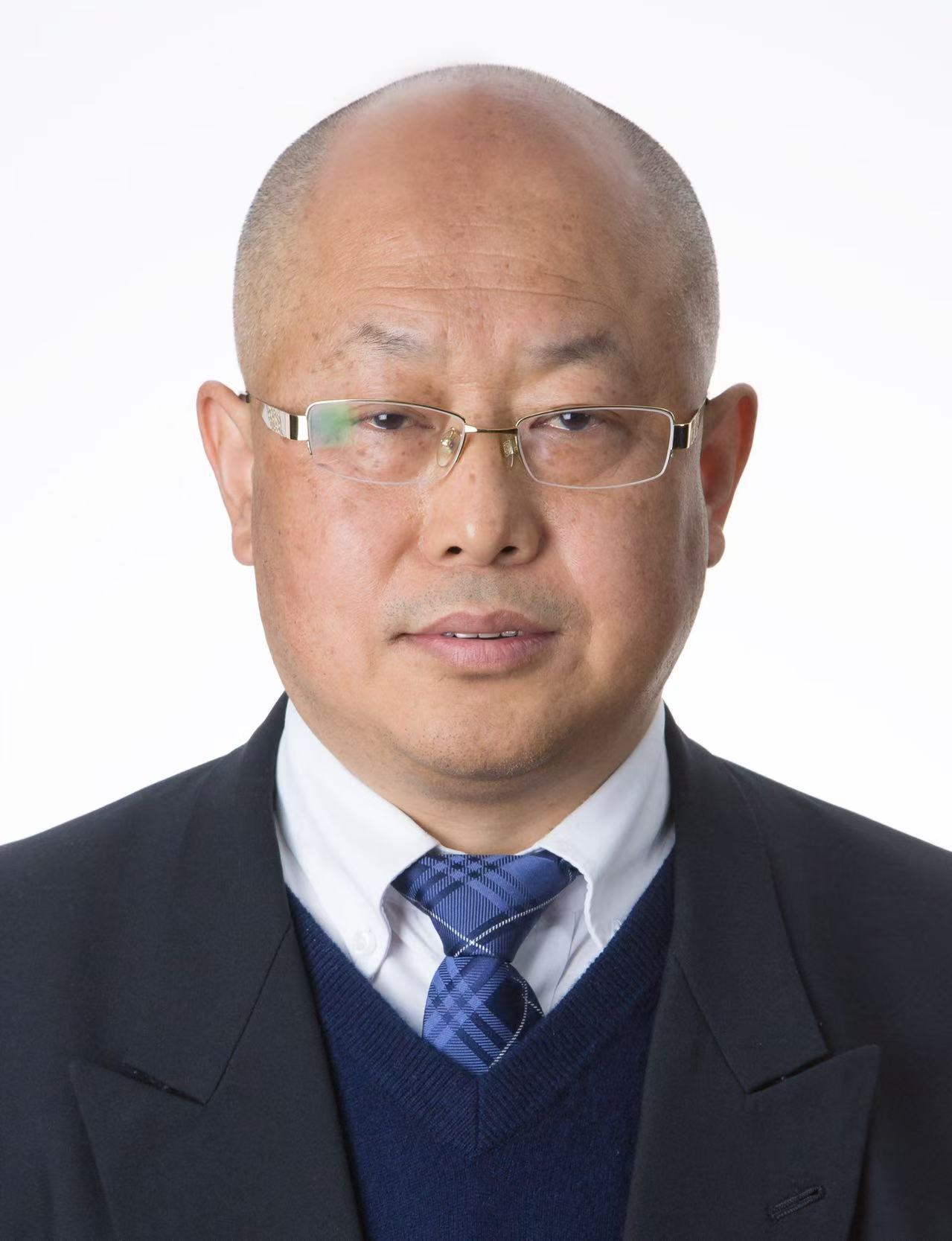 董建国.jpg